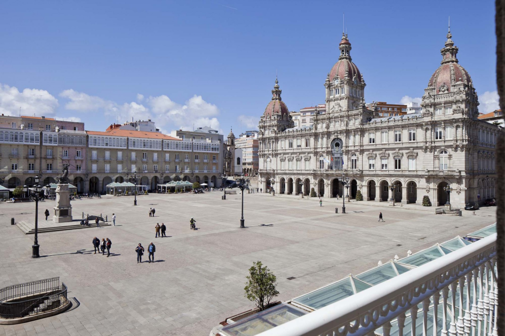 Plaza de María Pita is the heart of La Coruña, named after the local heroine María Pita who defended the city against an English attack in 1589