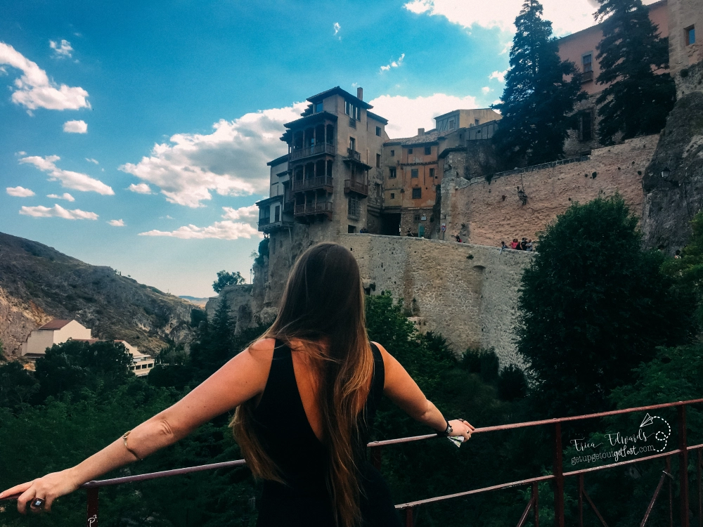 One of the most iconic landmarks of Cuenca, the Casas Colgadas, or Hanging Houses, are a must-see. These medieval homes are precariously perched on the edge of a cliff, overlooking the Huécar River