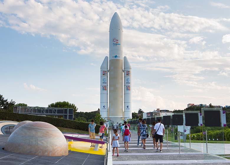 For those interested in science and space exploration, the Cité de l'Espace is a must-visit. This space-themed science museum offers a range of interactive exhibits, including real spacecraft, simulators, and a planetarium