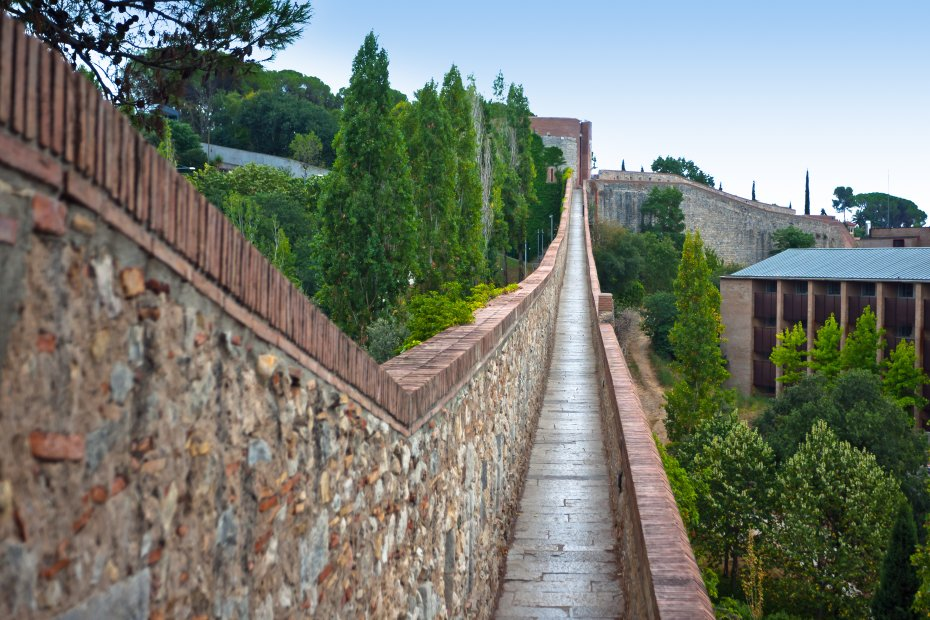 The Girona Wall Walk (Passeig de la Muralla)