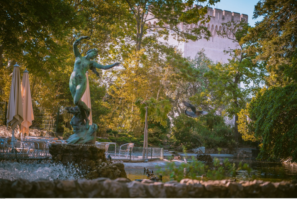 The Rocher des Doms is a peaceful garden perched atop a hill near the Palais des Papes