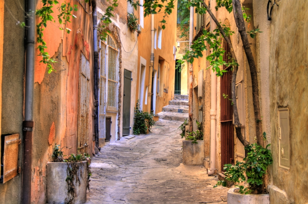 La Ponche is the old town of Saint-Tropez, a labyrinth of narrow streets and alleys that echo with the history of this once humble fishing village