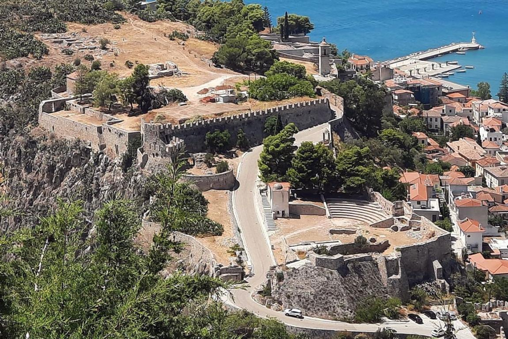 The Acronafplia Fortress is the oldest of Nafplio’s three fortresses, with origins dating back to the Bronze Age