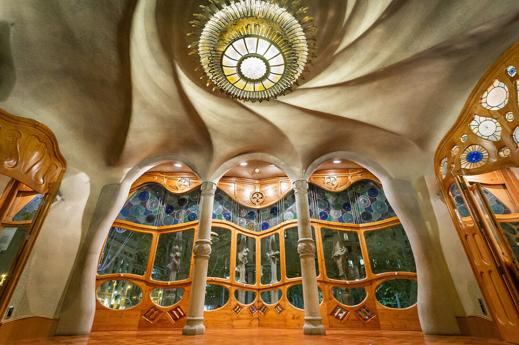 Casa Batlló, another of Gaudí's masterpieces, is a striking modernist building located on Passeig de Gràcia