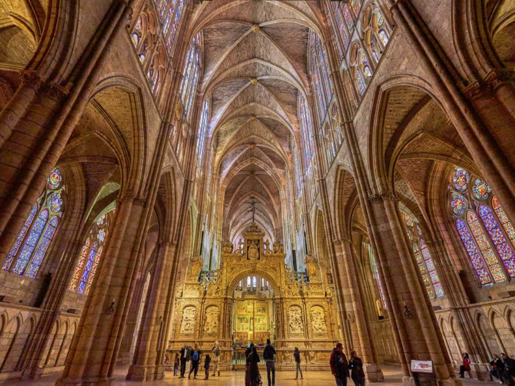 Leon Cathedral, also known as the "House of Light" or "Pulchra Leonina," is a masterpiece of Gothic architecture