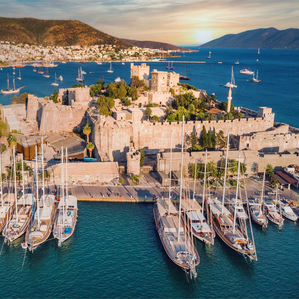 Bodrum is a popular coastal destination that combines historical landmarks with luxurious resorts, making it a favorite for both culture seekers and beach lovers. Known for its nightlife, stunning marina, and vibrant arts scene, Bodrum is often called the “St. Tropez of Turkey.”