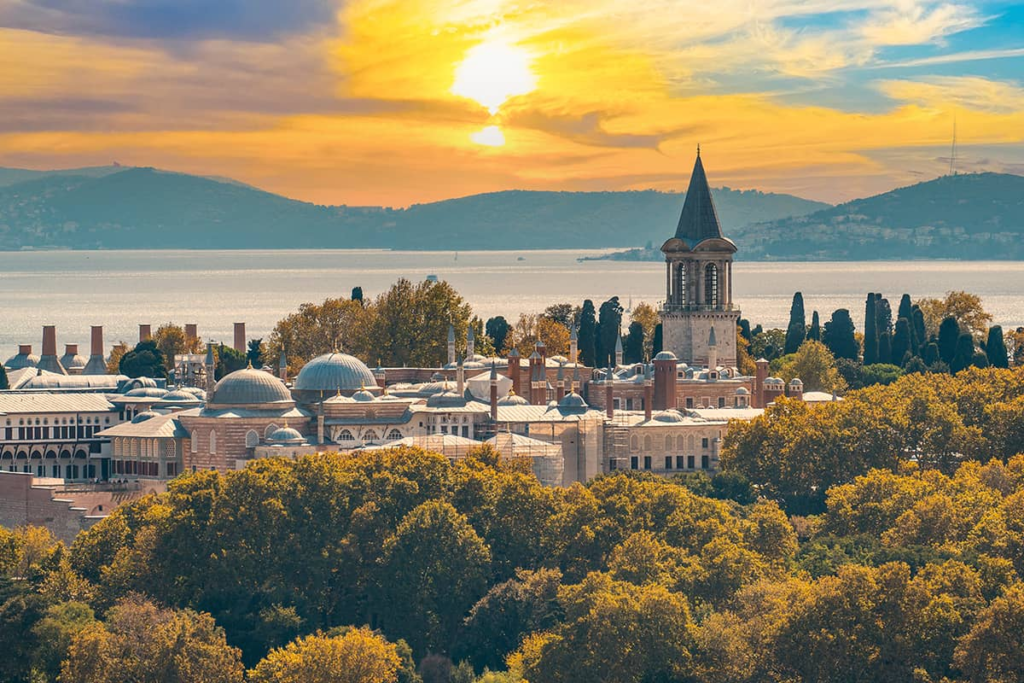 Topkapi Palace, once the primary residence of Ottoman sultans for nearly 400 years, is now a vast museum that gives visitors a glimpse into the grandeur of the Ottoman Empire.