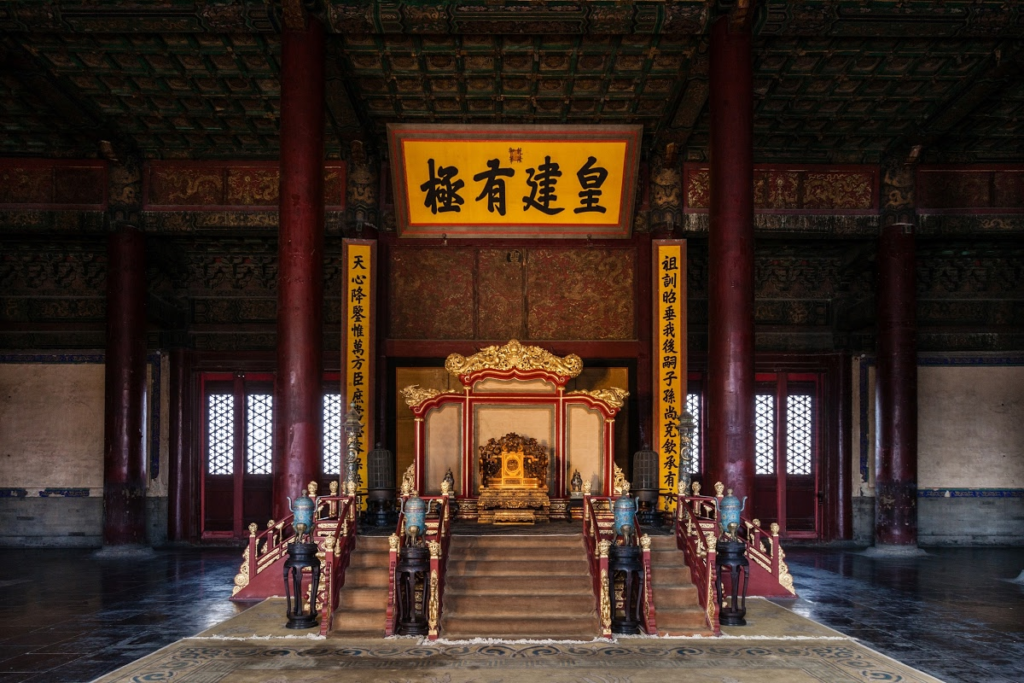 The Hall of Preserving Harmony was used for imperial banquets and important state functions. One of its most fascinating aspects is the imperial throne, which is positioned on a platform and framed by columns carved with dragon designs