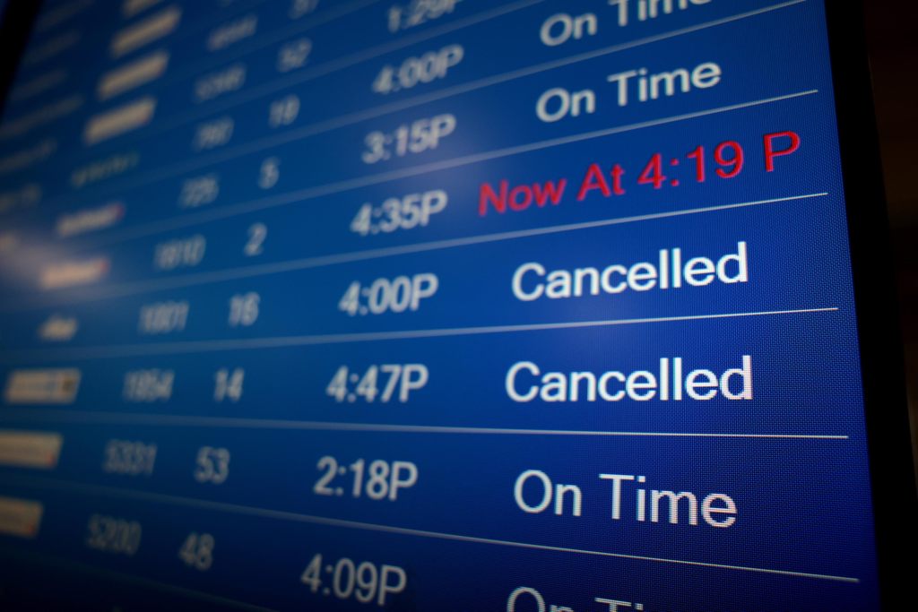 Before diving into what you should do when your flight is canceled, it’s important to understand why cancellations happen. Airlines cancel flights for a variety of reasons, and while some are preventable, others are not. Here are some of the most common causes of flight cancellations: