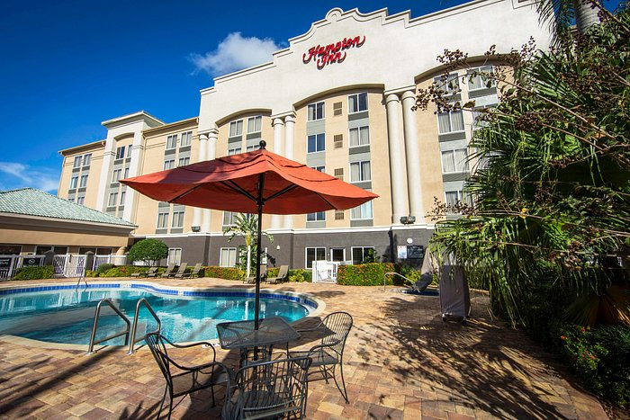 Hampton Inn Orlando/Lake Buena Vista is a little pricier, but it offers great value with its location near Disney World and premium outlets